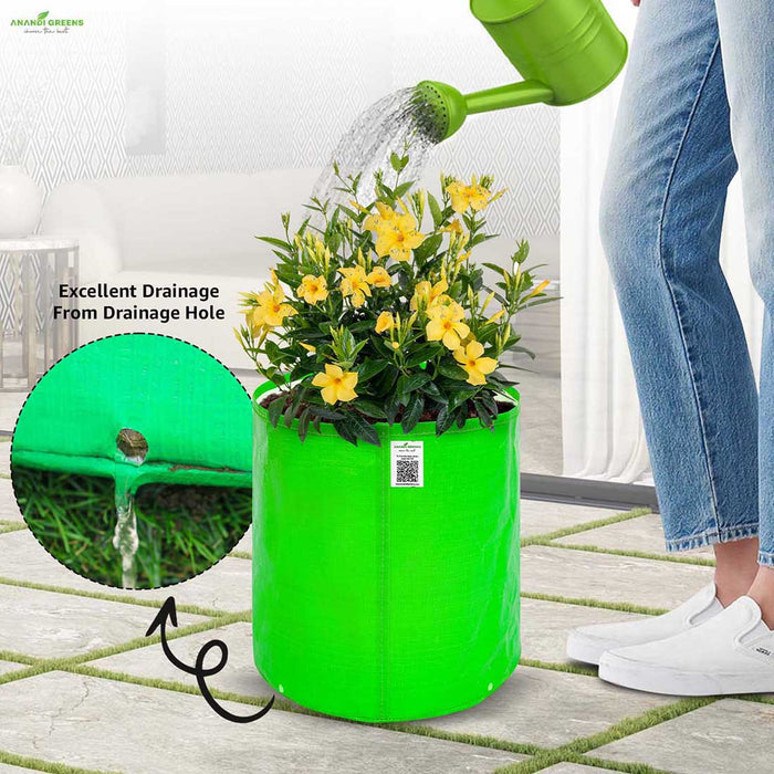 Anandi Greens HDPE Grow Bags showing excellent water drainage hole